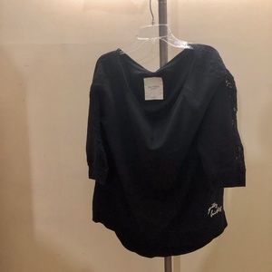 Black mid-sleeve with lace on sleeve